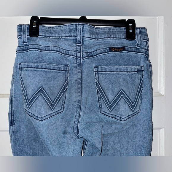 Wrangler Willow. ultimate riding jeans - Picture 3 of 4